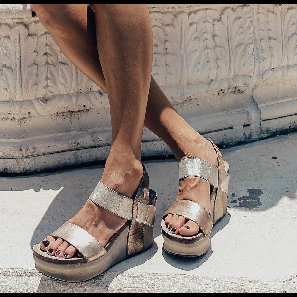 OTBT Bushnell Pewter Slingback Wedge Sandal Size 7